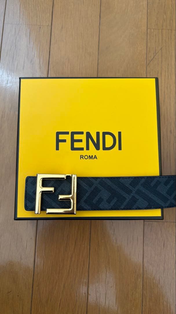 FENDI FFロゴ レザーベルト