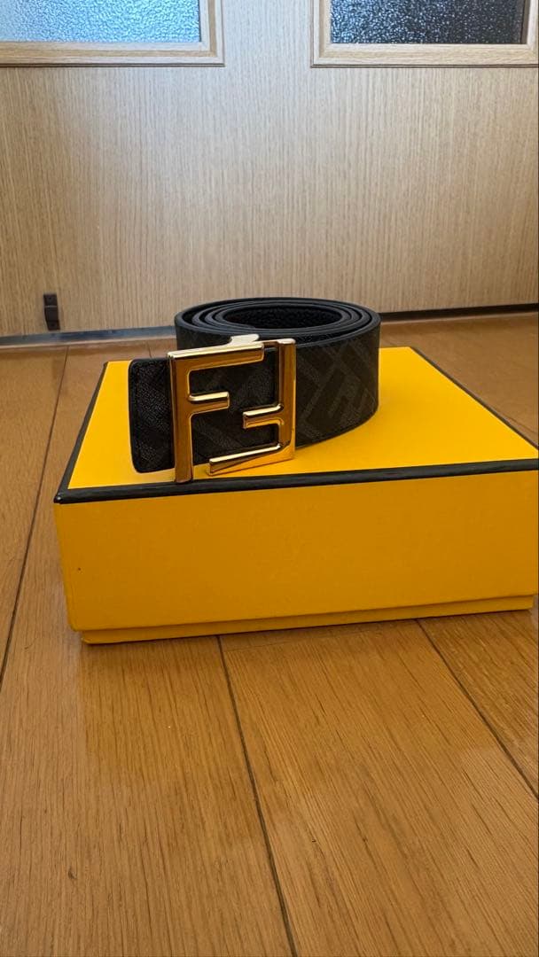 FENDI FFロゴ レザーベルト