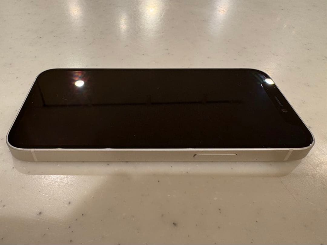 iPhone12mimi スマートフォン本体
