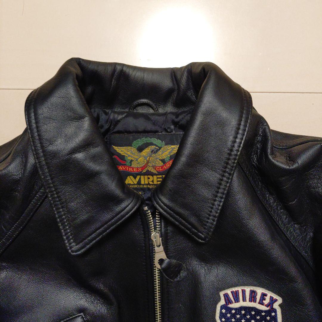 ぎゅな AVIREX 黒 レザージャケット