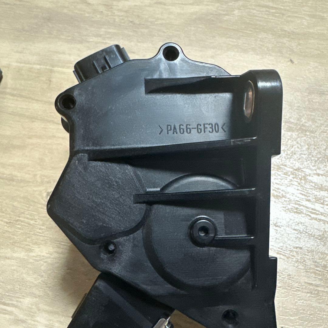 プリウスPHV GRスポーツ 純正アクセルペダル＆アルミブレーキペダルパット2点