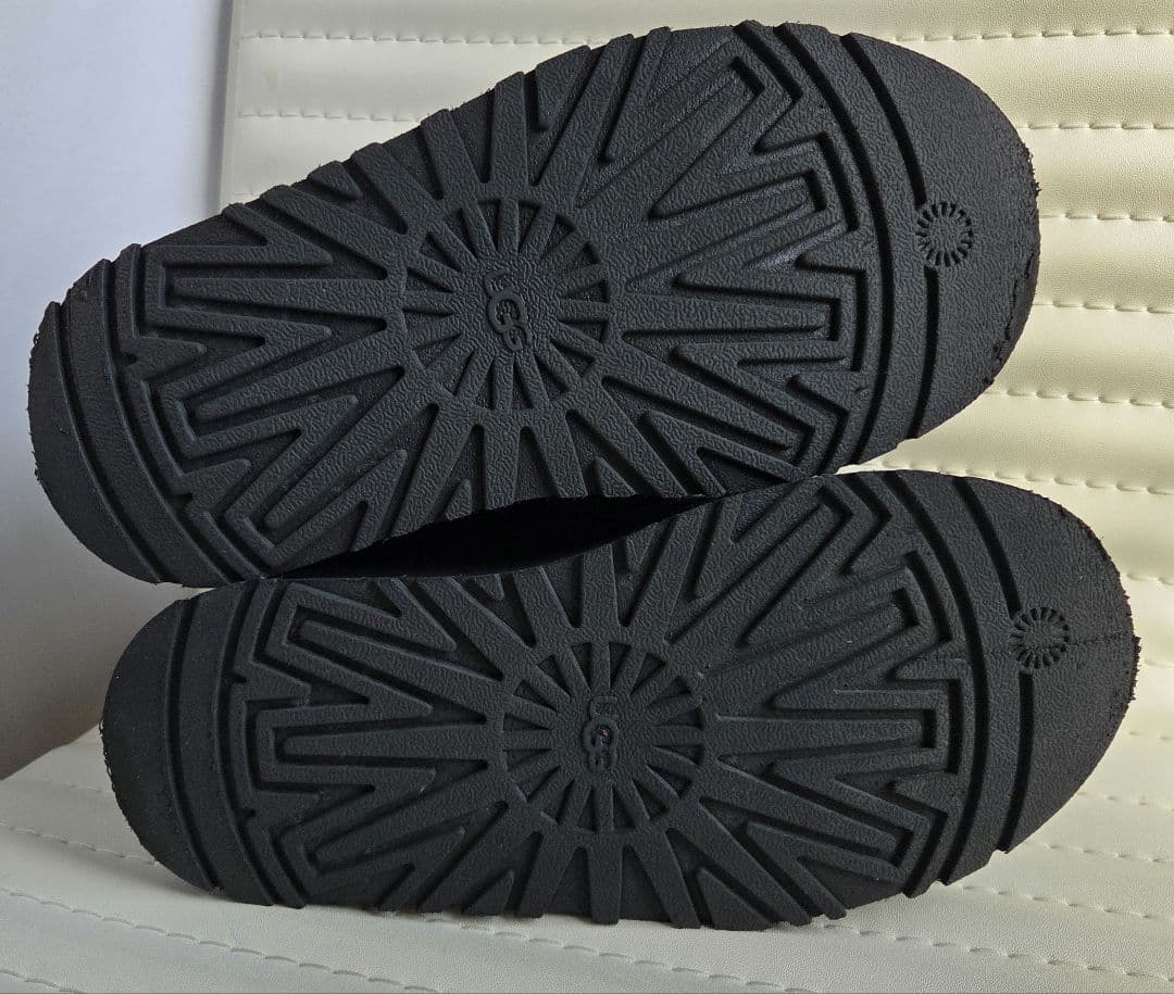 UGG スリッポン ムートンブーツ