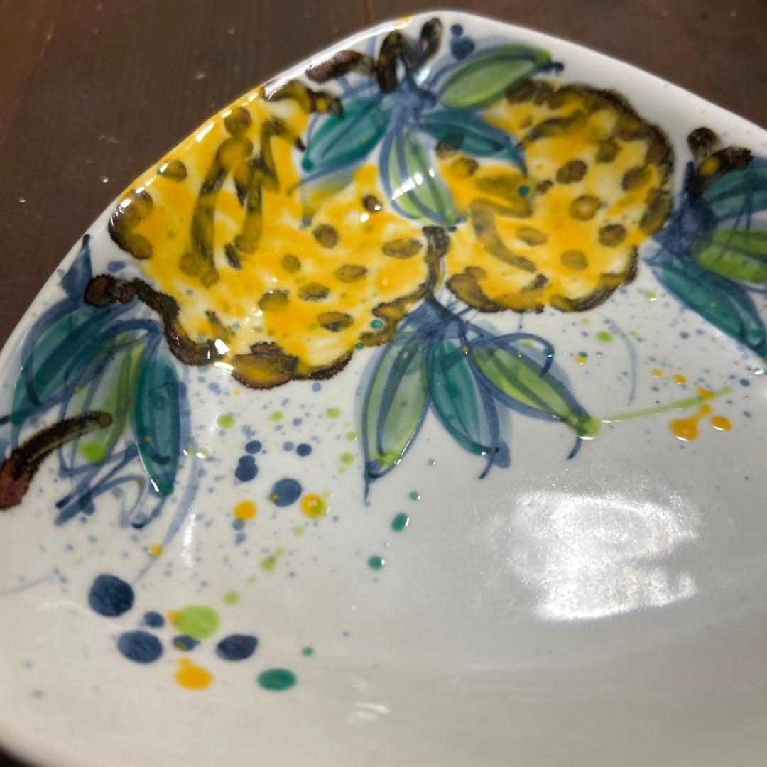 作家　陶芸作家　梅田純一　パイナップル　マスカット(白ぶどう) 三角皿