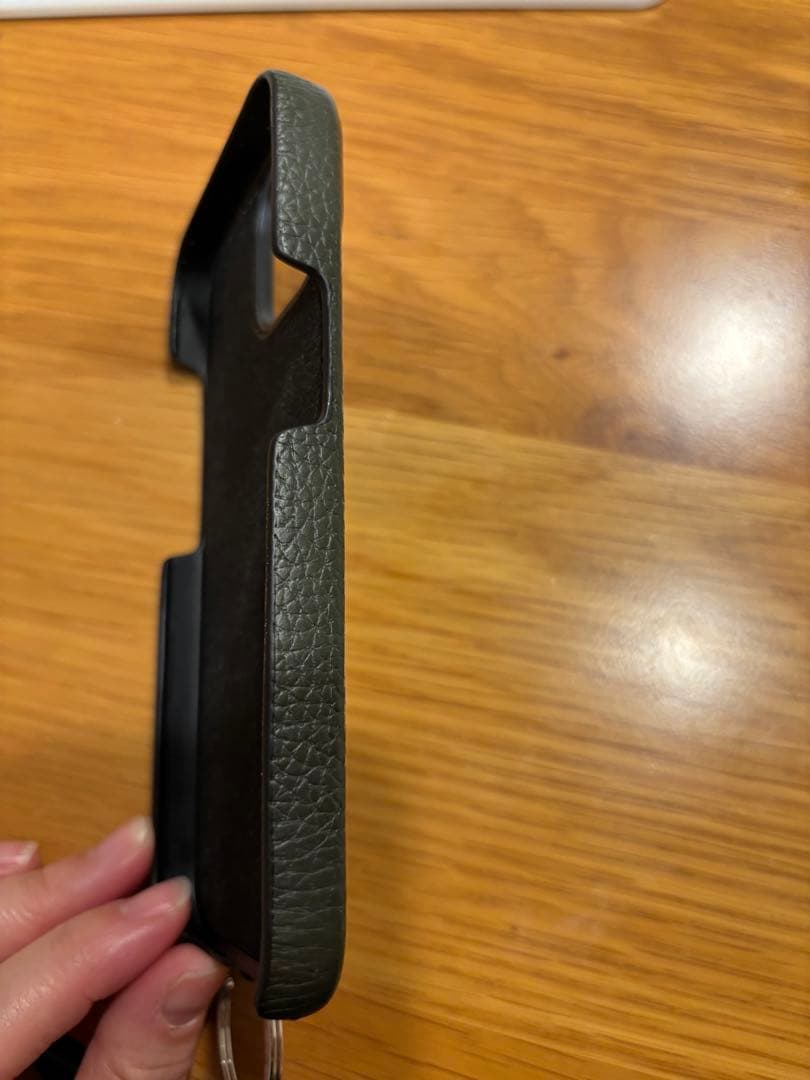 iPhone 15 ボナベンチュラケース