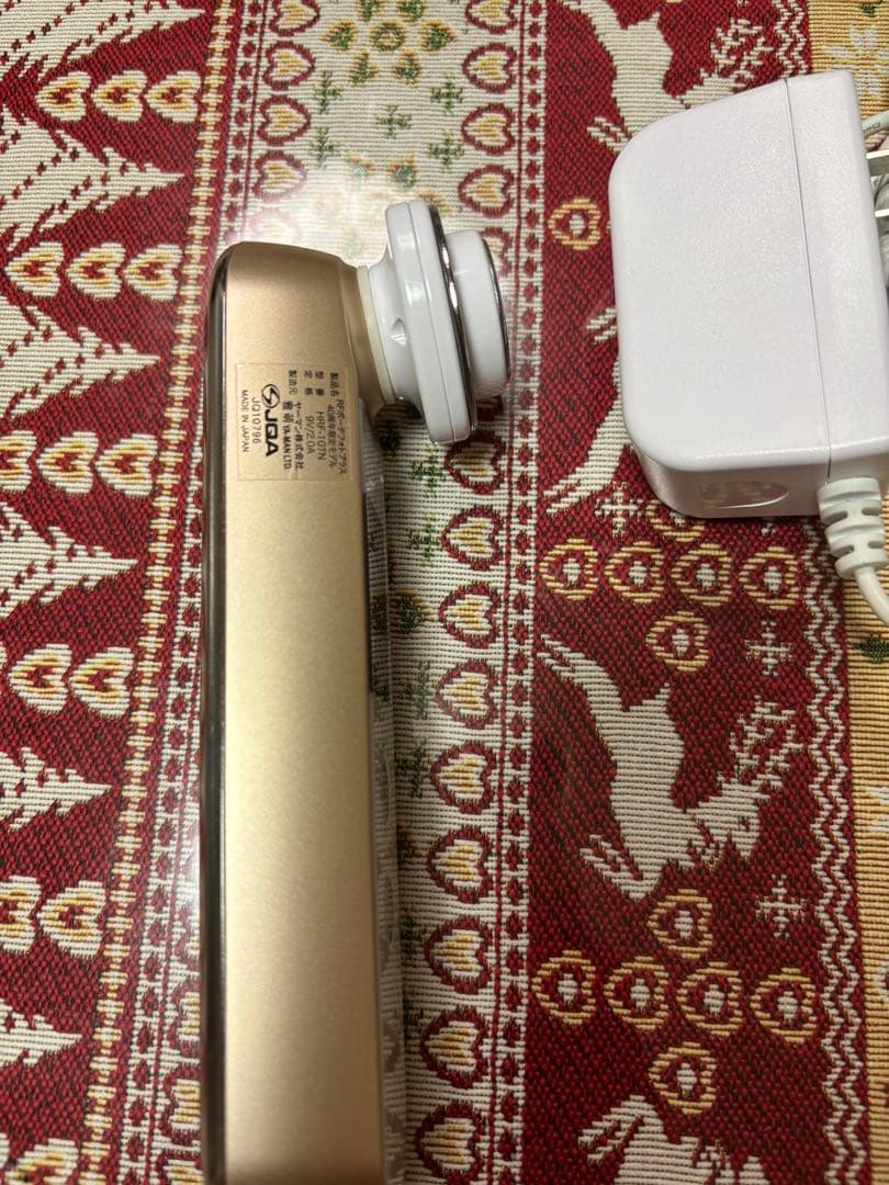 YA-MAN美顔器 充電器付き　40周年限定モデルHRFー10TN