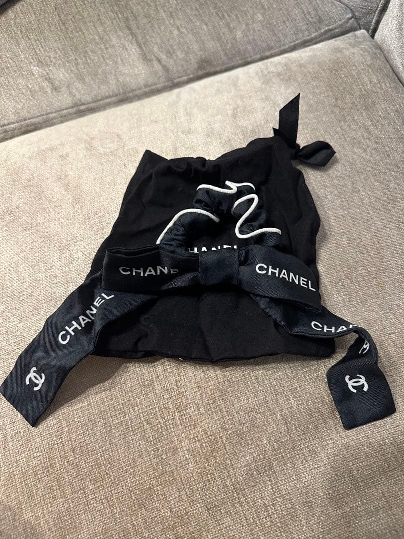 CHANEL リボン付きシュシュ　ヘアゴム ブラック