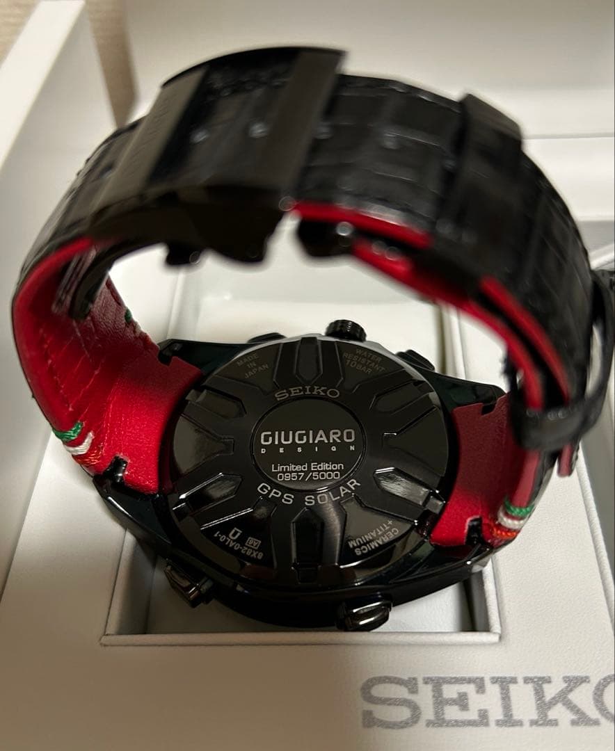 セイコー　アストロン　ジウジアーロ限定モデル SBXB037 腕時計