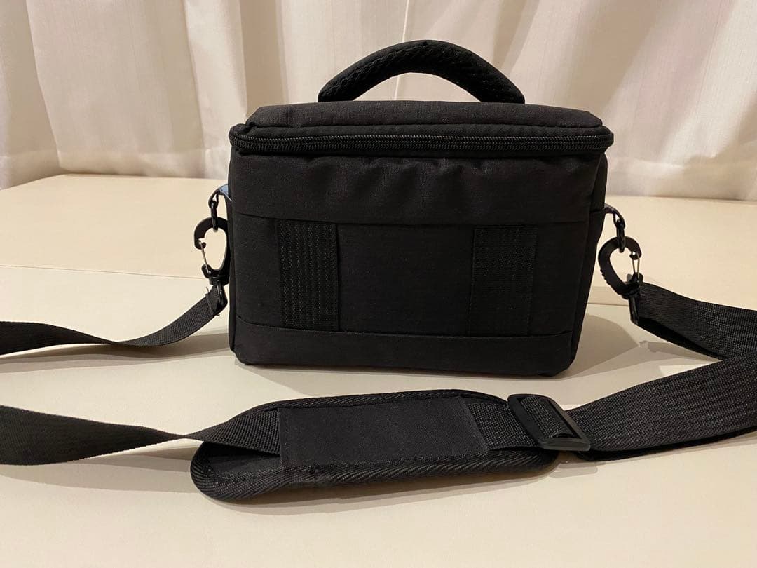 デジタルカメラ Canon EOS KISS M2