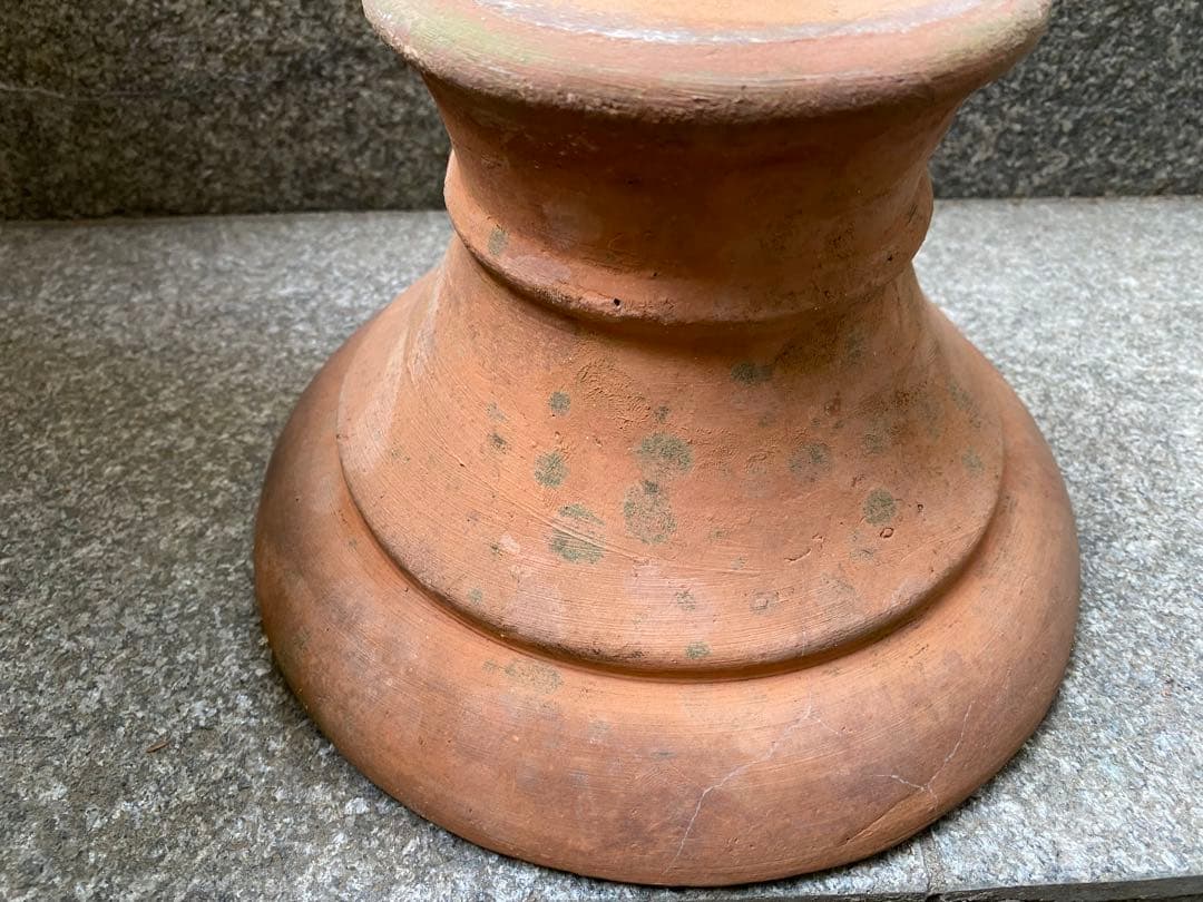 テラコッタ大型植木鉢