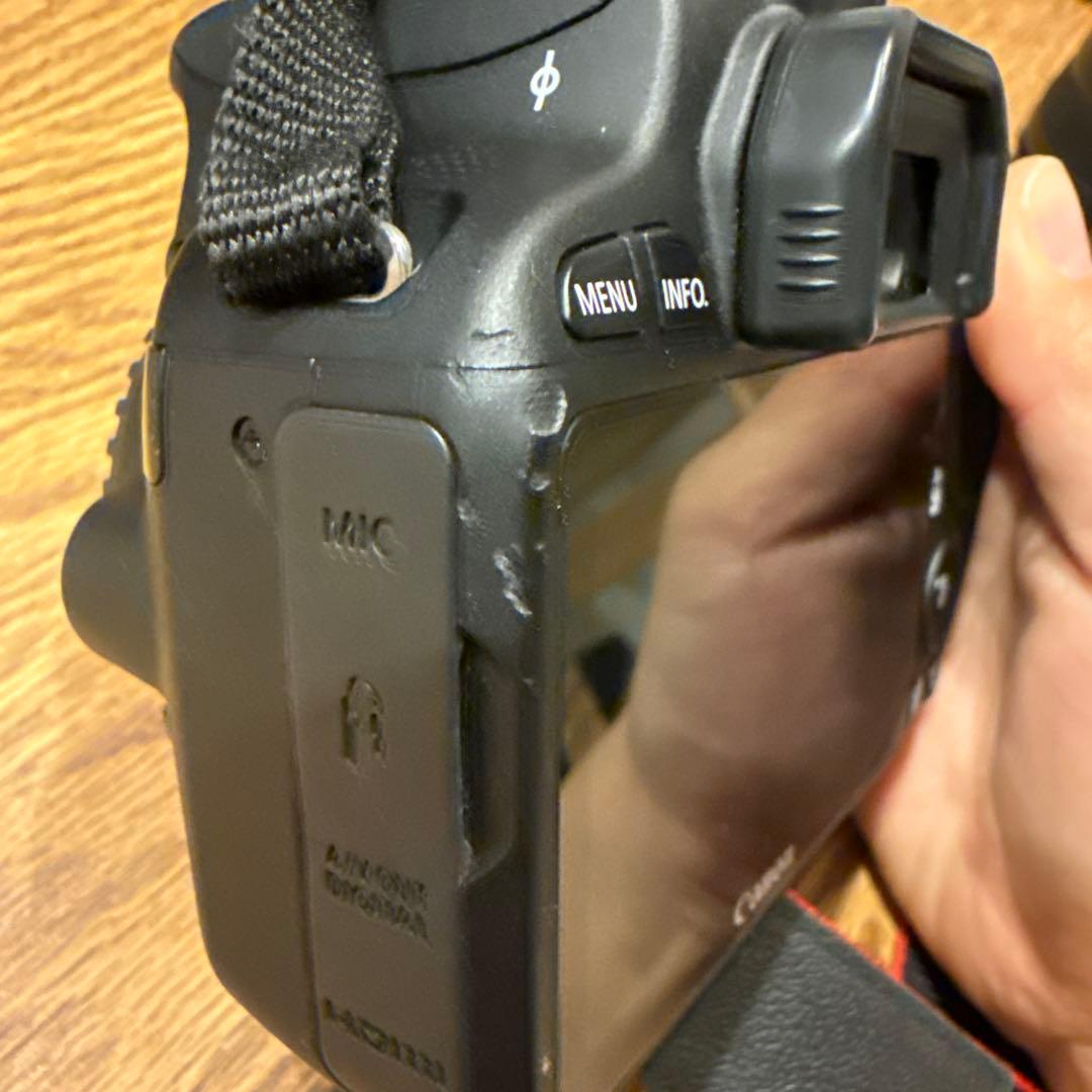 ひ*ん様 Canon EOS Kiss X7 ダブルズームキット