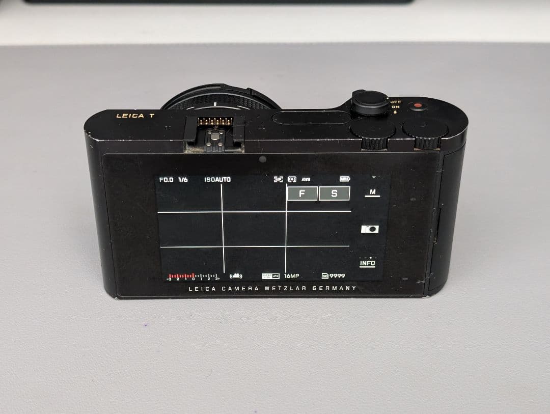 Leica T Type 701 超広角レンズと本体カバー付き