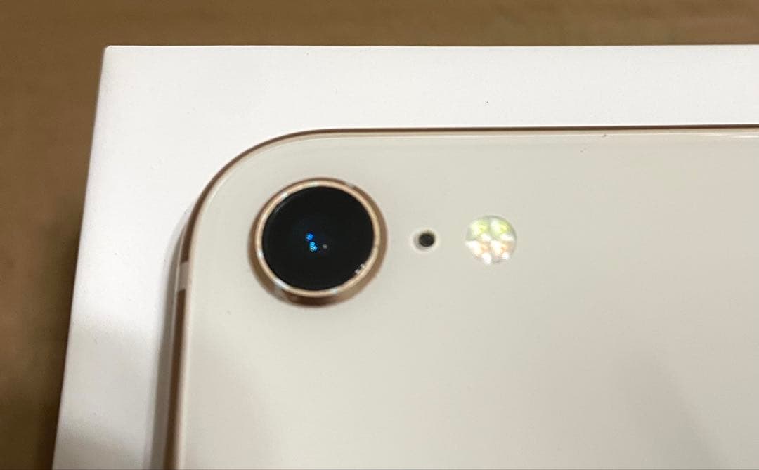 iphone8 64GB 本体 ゴールド