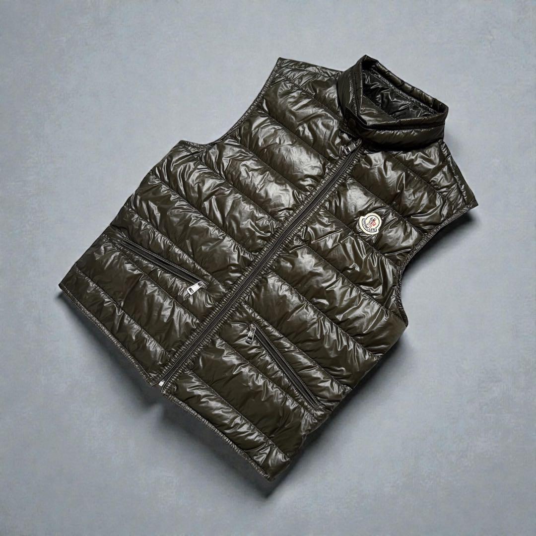 MONCLER GUI ダウンベスト ナイロン ライトダウン