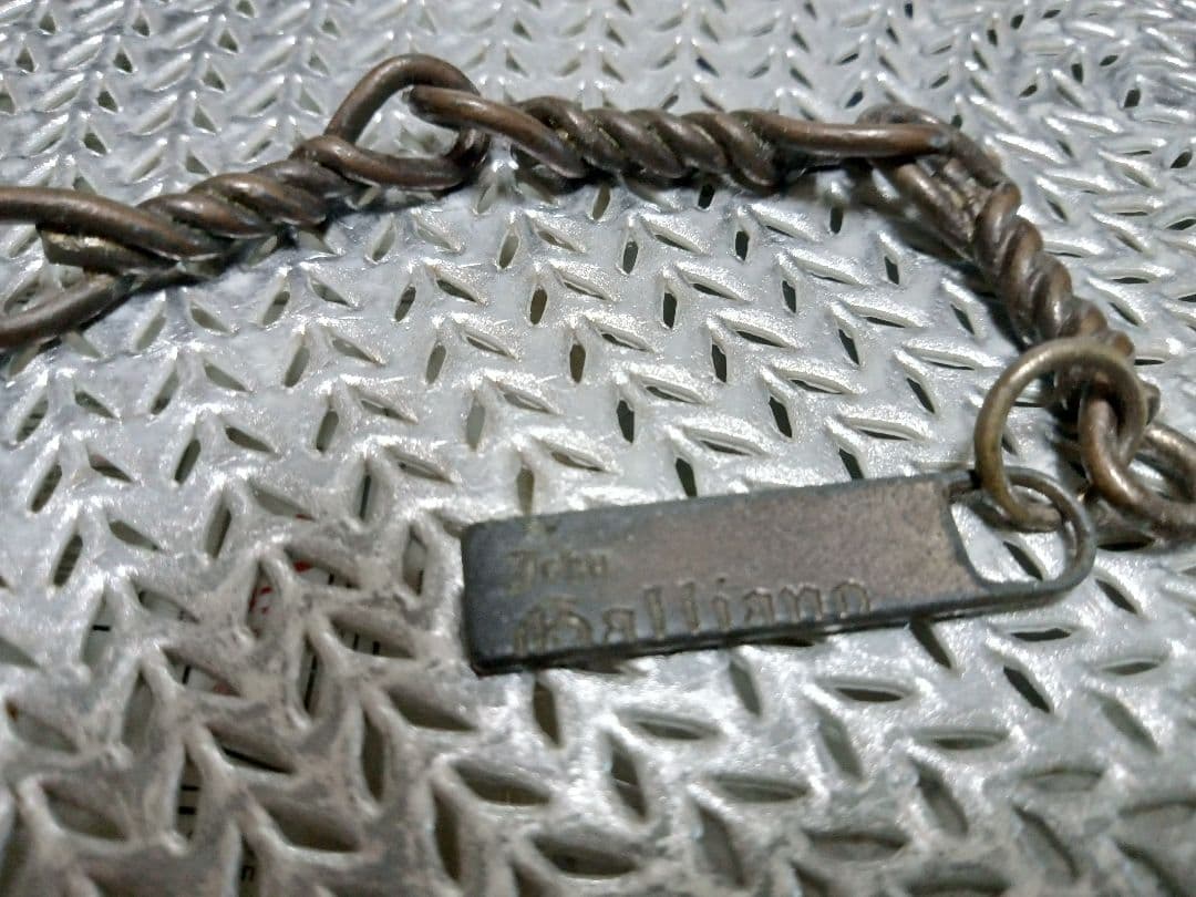 激レアジョンガリアーノJohn Galliano 2007ネックレスキーホルダー