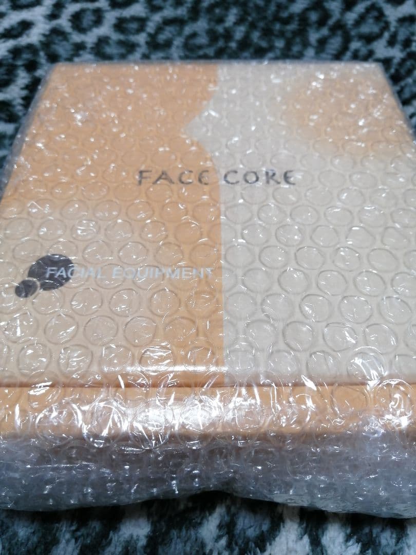 ☆新品美容器☆エステツイン美顔器〜小顔効果〜