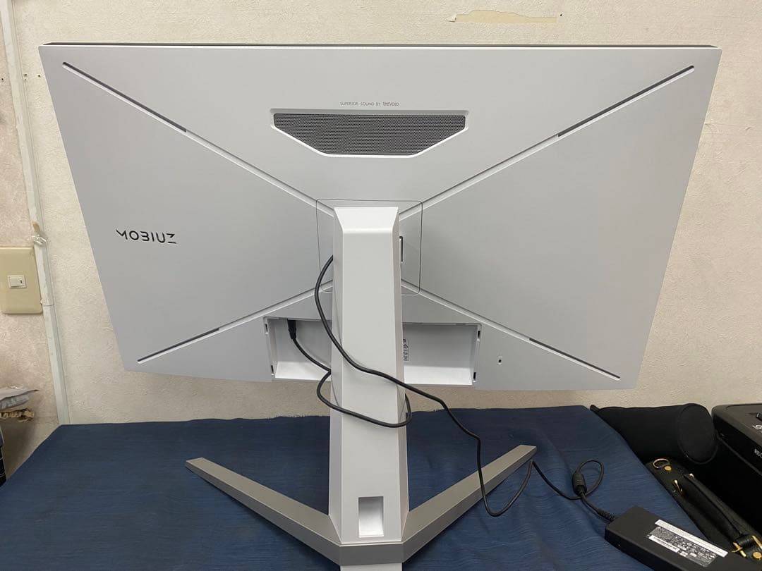 【美品】BenQ MOBIUZ EX3210U 32インチ4Kゲーミングモニター