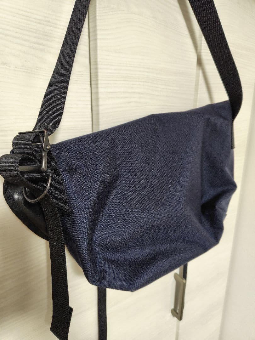 ブルーラグ　ハーフ　メッセンジャーバッグ　bluelug　ネイビー