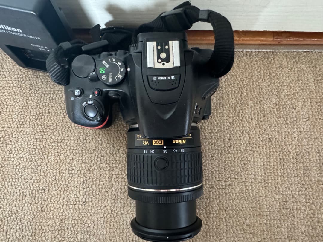 Nikon デジタル一眼レフカメラ D5600