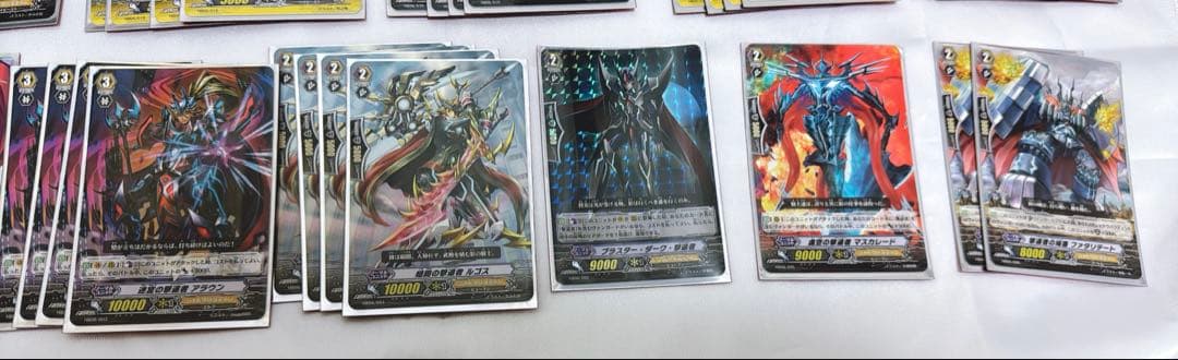 カードファイトヴァンガード　シャドウパラディン　デッキ50枚　パーツ　他