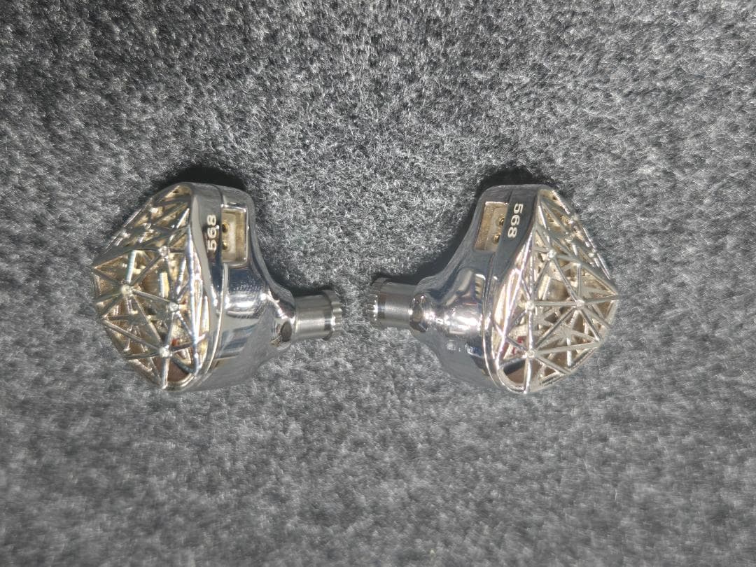 水月雨 (MOONDROP) 雪月花 Beautiful world