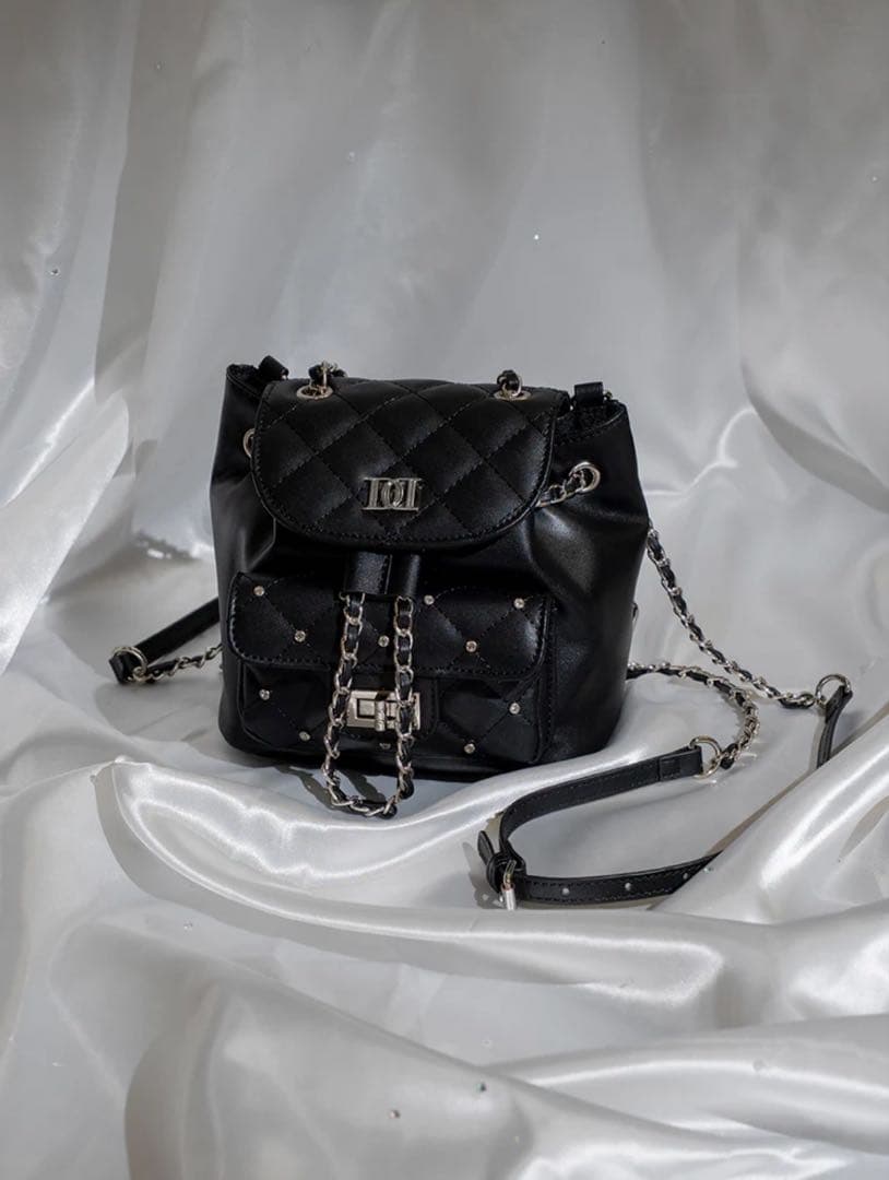 ダーリッチ キルティングビジューミニリュック BLK