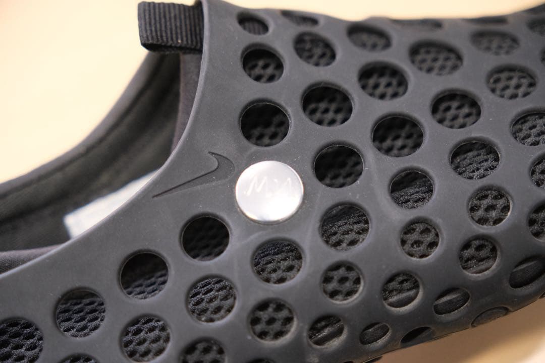 NIKE / ZVEZDOCHKA シュベドッカ / マーク・ニューソン