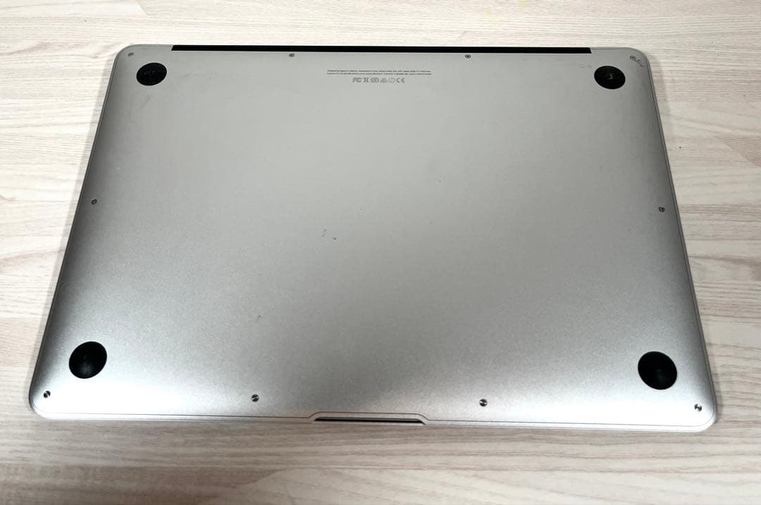 MacBook Air (13-inch, Early 2015) 箱付き