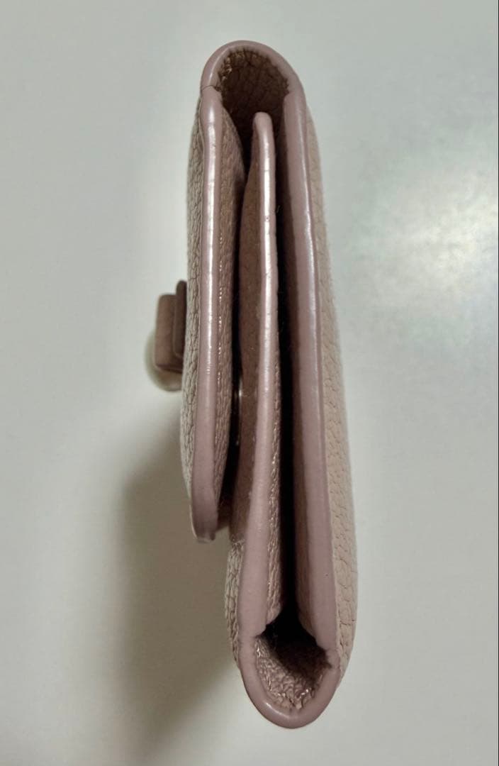 miu miu マドラスパール レザーキーケース