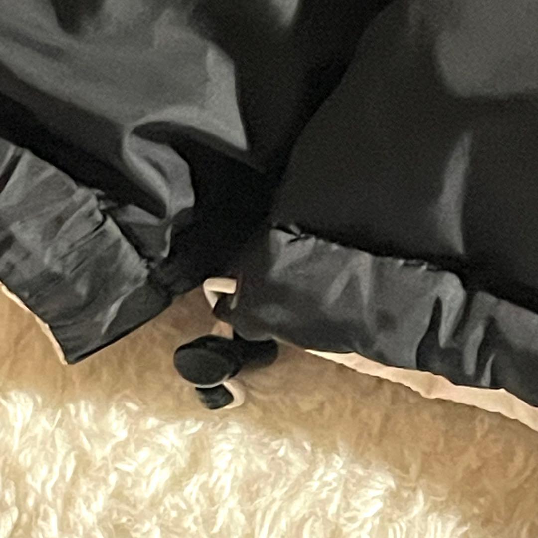 ファーストダウン　リバーシブル　ダウンジャケット　サイズ４L　ブラック　ホワイト