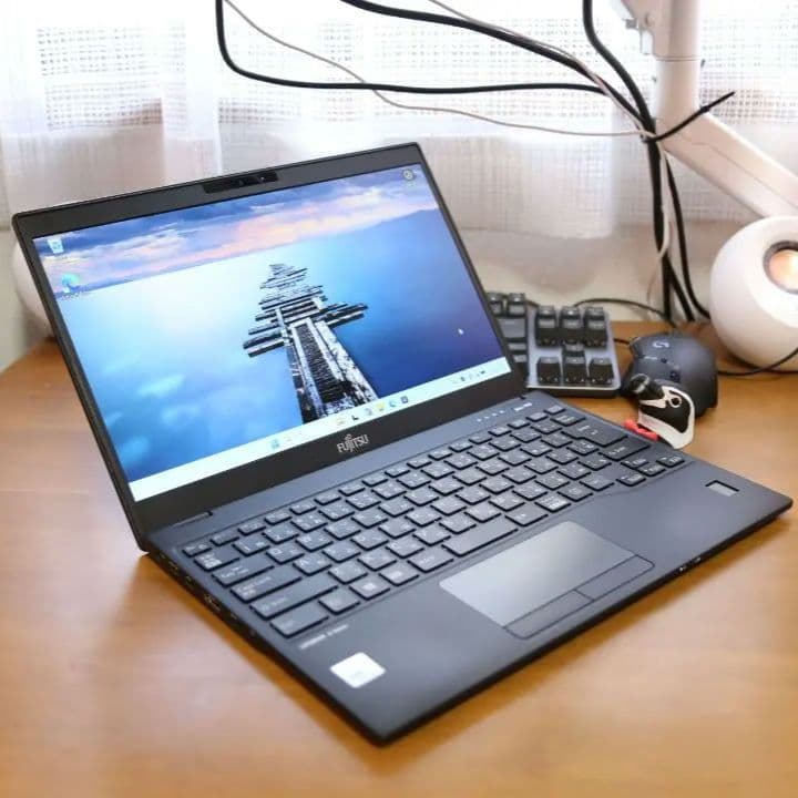 Lifebook U9310/E 10世代 core i5 256GB 01