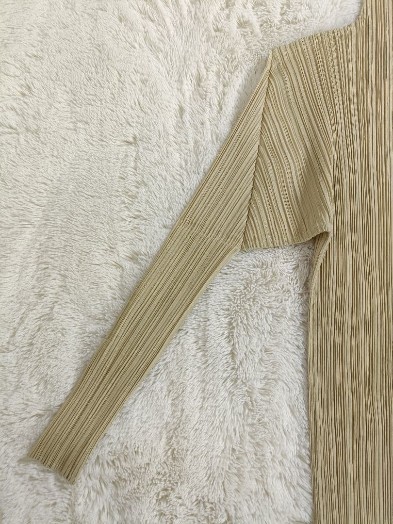 よっちゃんPLEATSPLEASE ハイネックカットソー【サイズ３ L相当