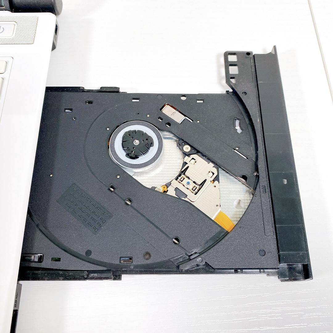 大容量1000GB✨すぐに使える✨写真や動画の保存に✨NECノートパソコン✨03