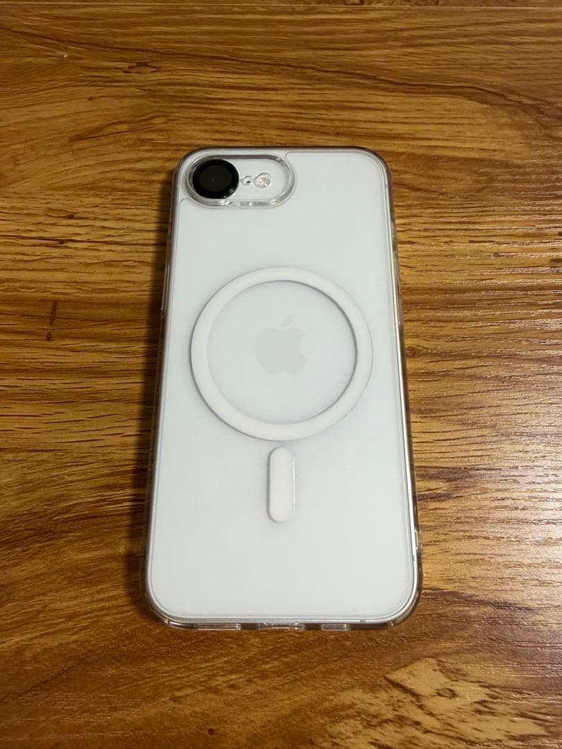 【✨超美品✨】iPhone 16e MagSafe対応クリアケース付き