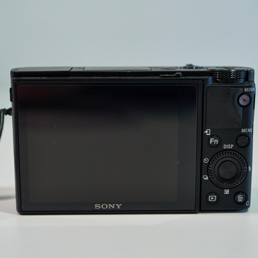 デジタルカメラ SONY Cyber-shot RX100 M5A