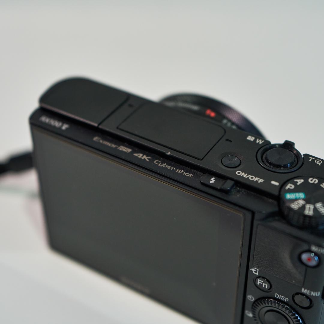 デジタルカメラ SONY Cyber-shot RX100 M5A