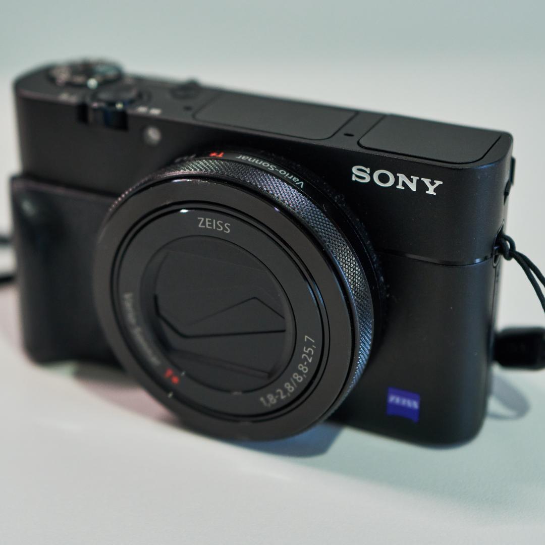 デジタルカメラ SONY Cyber-shot RX100 M5A