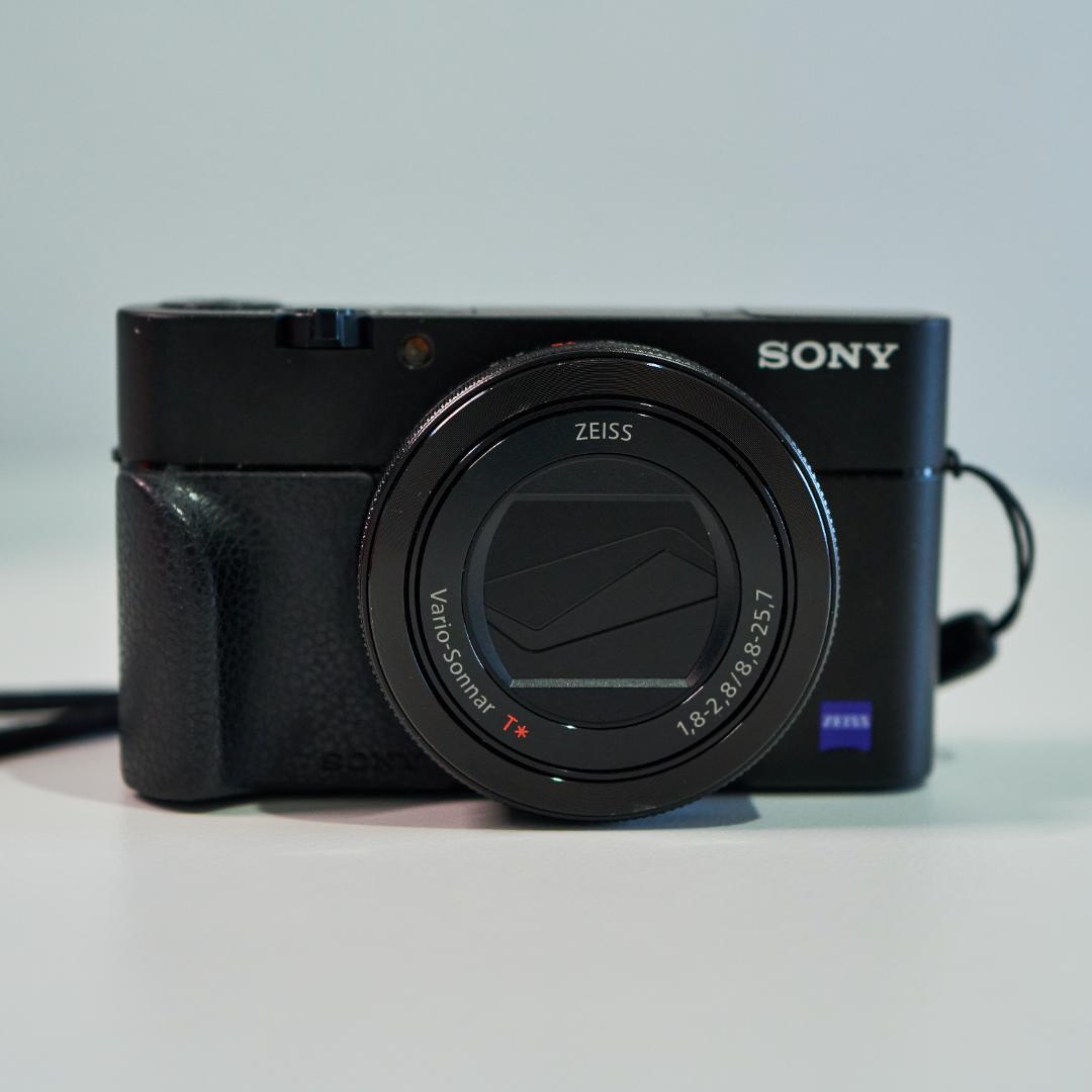 デジタルカメラ SONY Cyber-shot RX100 M5A