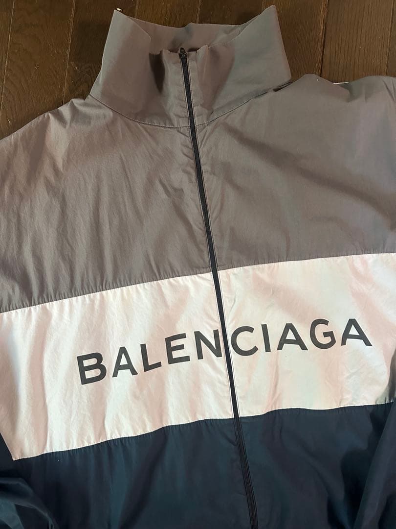 BALENCIAGA ナイロンジャケット グレー・ネイビー Lサイト最安値