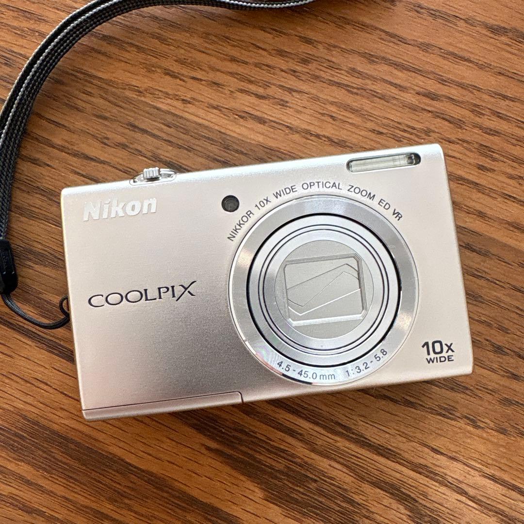 Nikon COOLPIX s6200 デジカメ