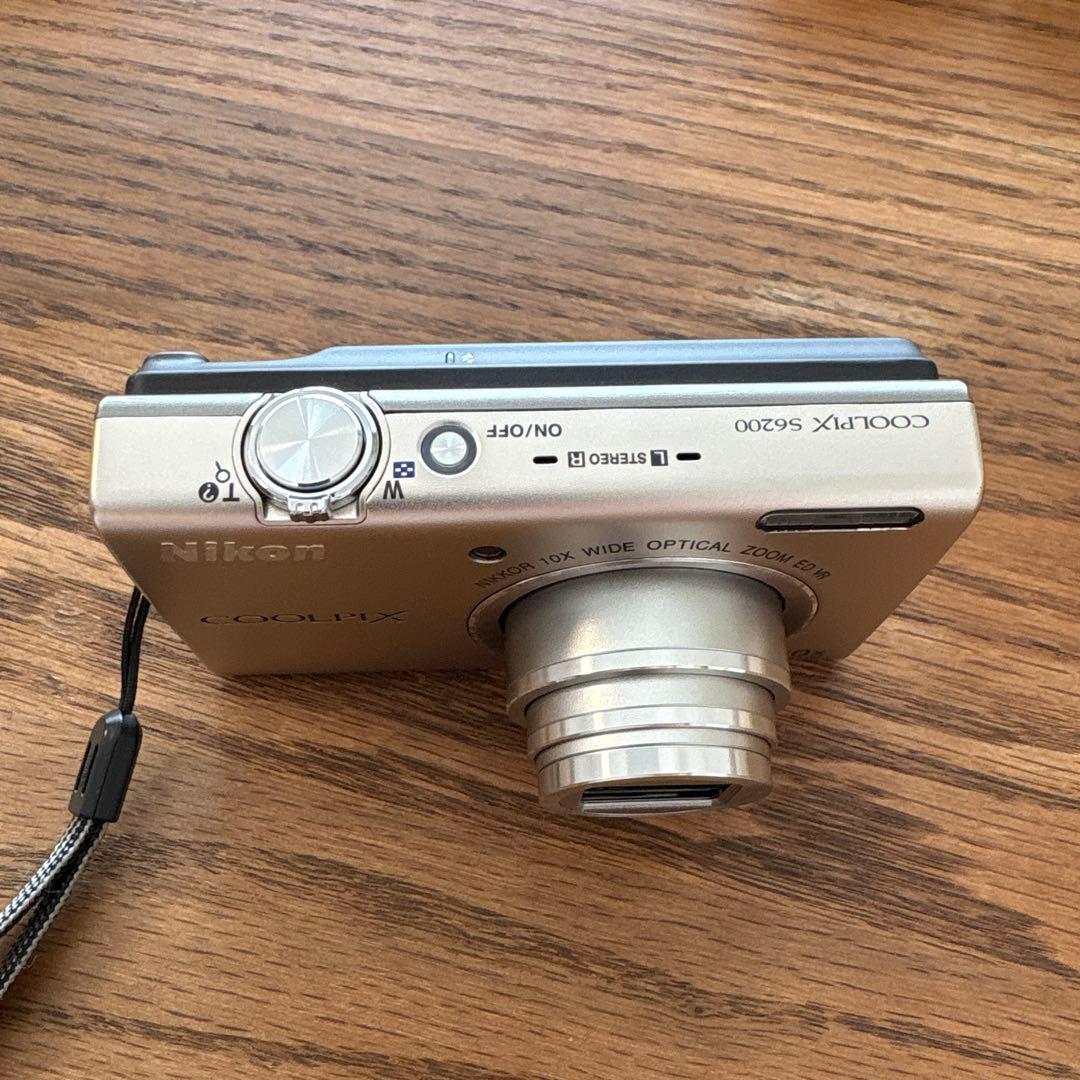 Nikon COOLPIX s6200 デジカメ