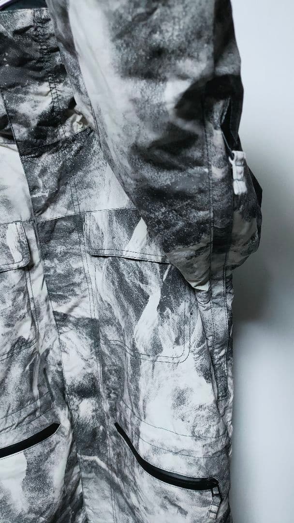 【BURTON バートン】スノーボードウェア ジャケット 総柄 メンズ