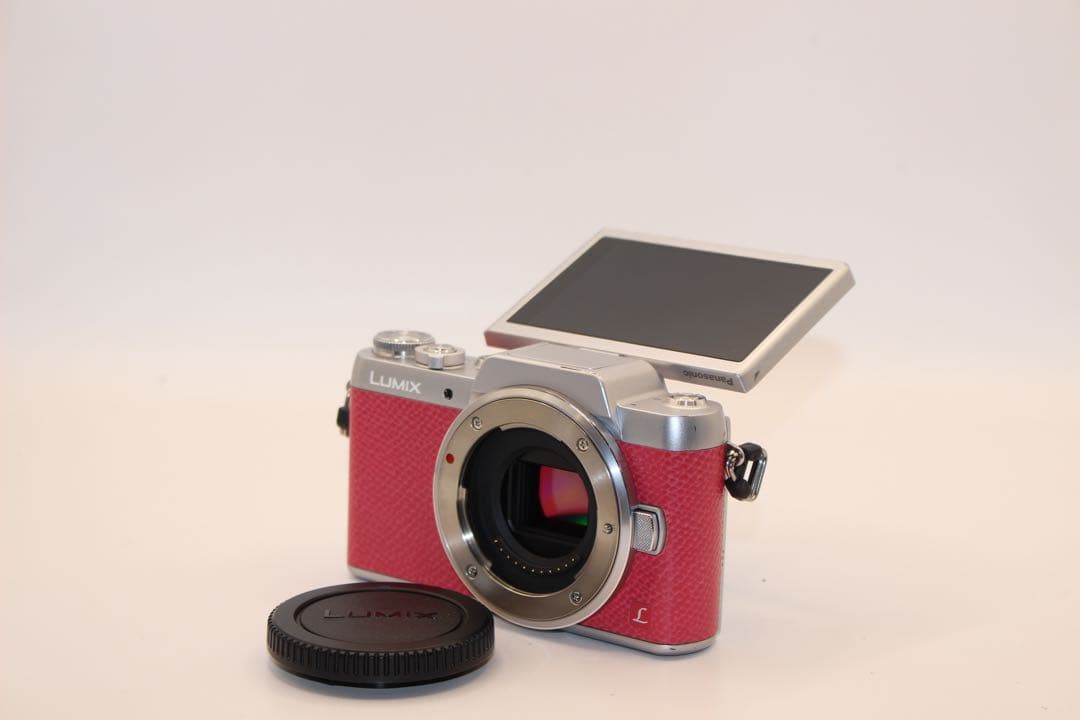 ★ショット数1537回★ LUMIX DMC-GF7 ボディ　Wi-Fi ピンク