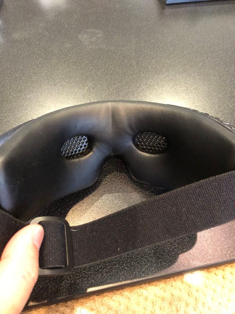 ドクターエア3Dアイマジック REM-04 ブラック/ヒーリングサウンド内蔵