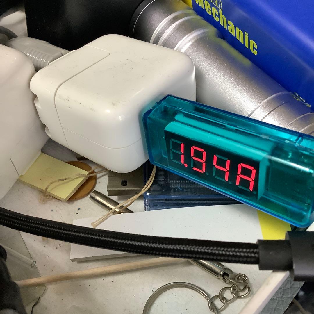 iPad 第7世代32G wifi+sim AU バッテリー100％1回