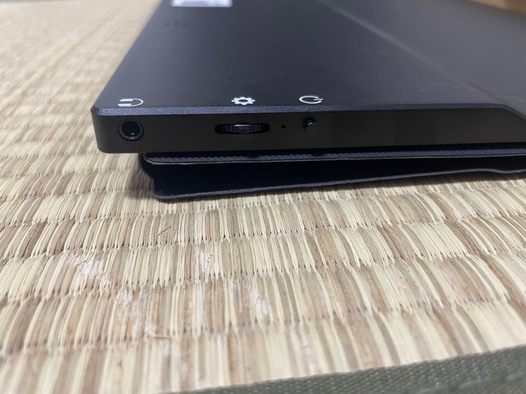 【新品同様】MONSTER STORAGE 15.6インチモバイルモニター