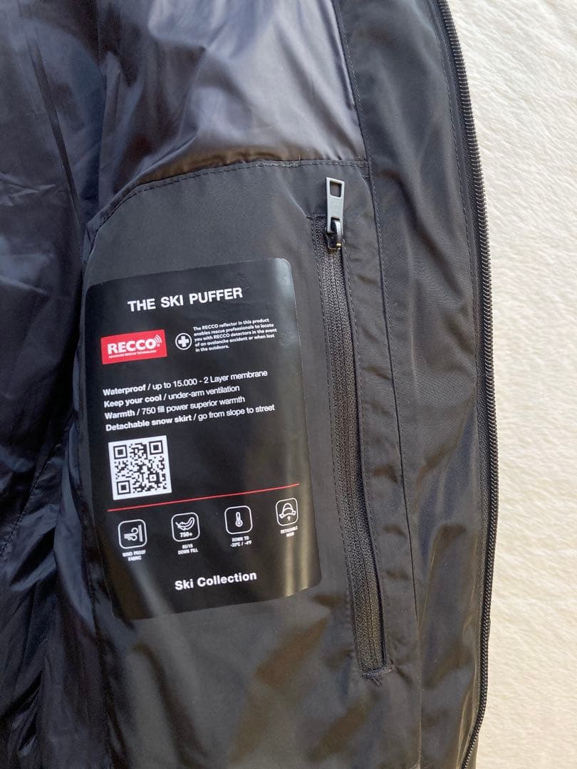ZARA Ski Collection ブラックダウンジャケット