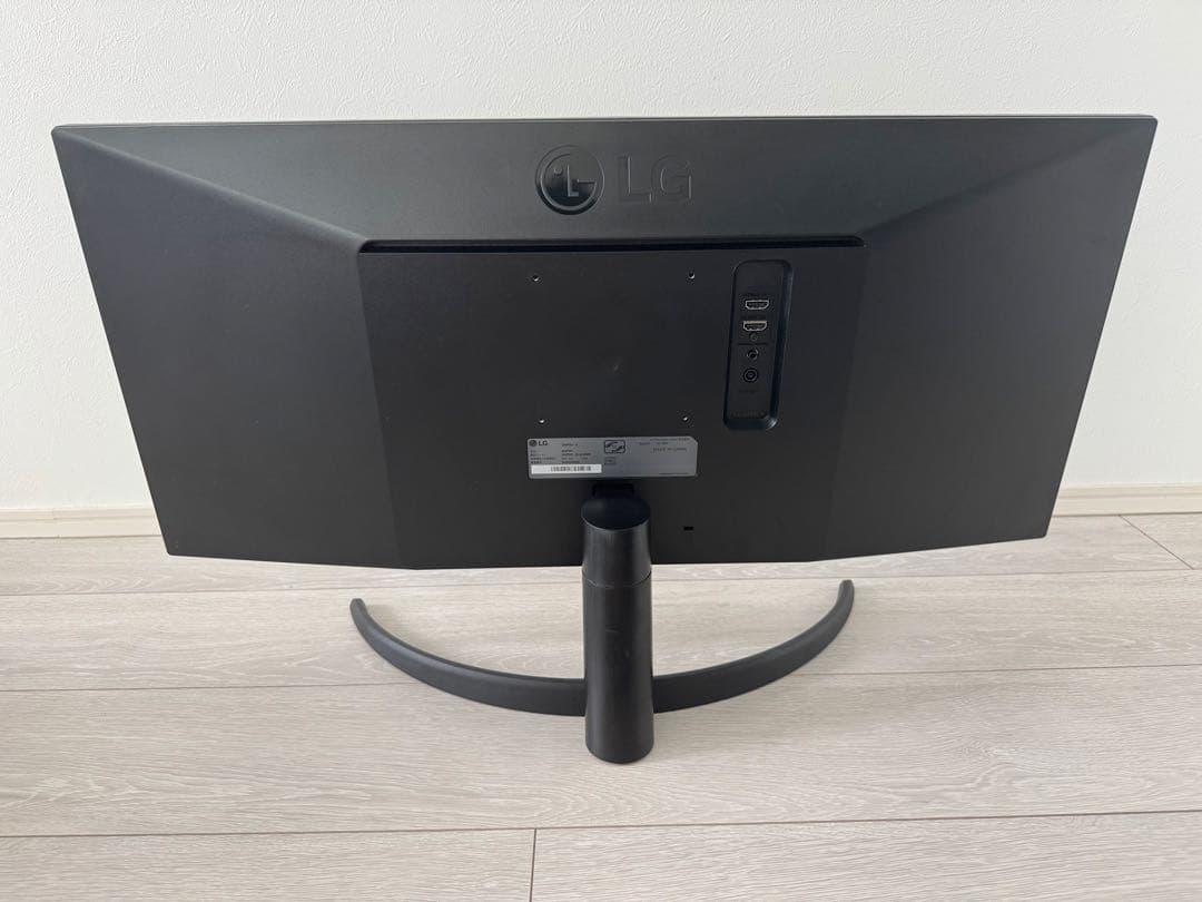 【値下げ中】ウルトラワイドモニター ディスプレイ LG 29WP500-B