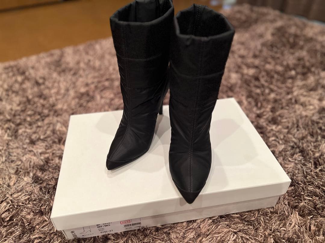 ダイアナ　キルティングブーツ23.5cm