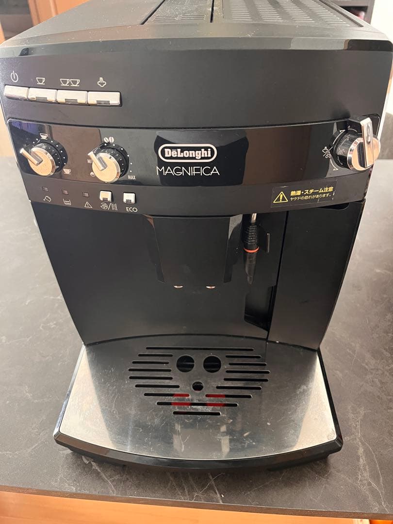 DeLonghi ESAM03110B BLACK デロンギ　コーヒーマシン