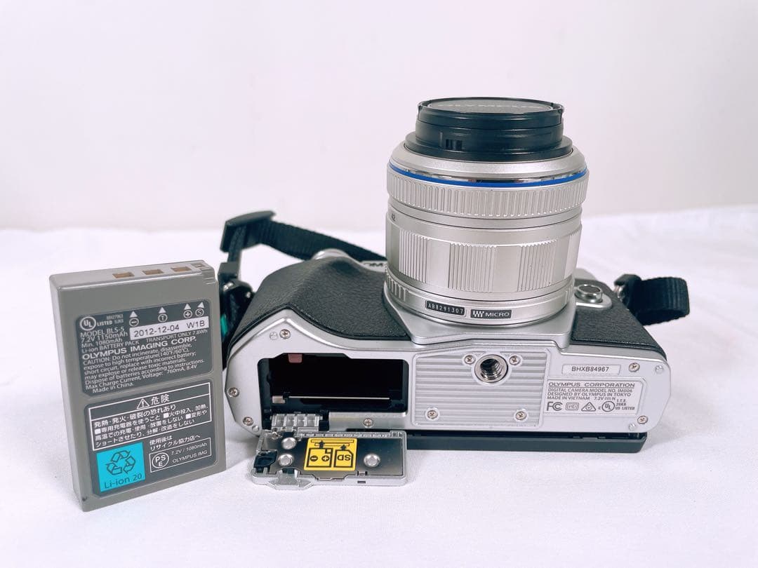 OLYMPUS OM-D E-M10 MARK III ダブルズームキット